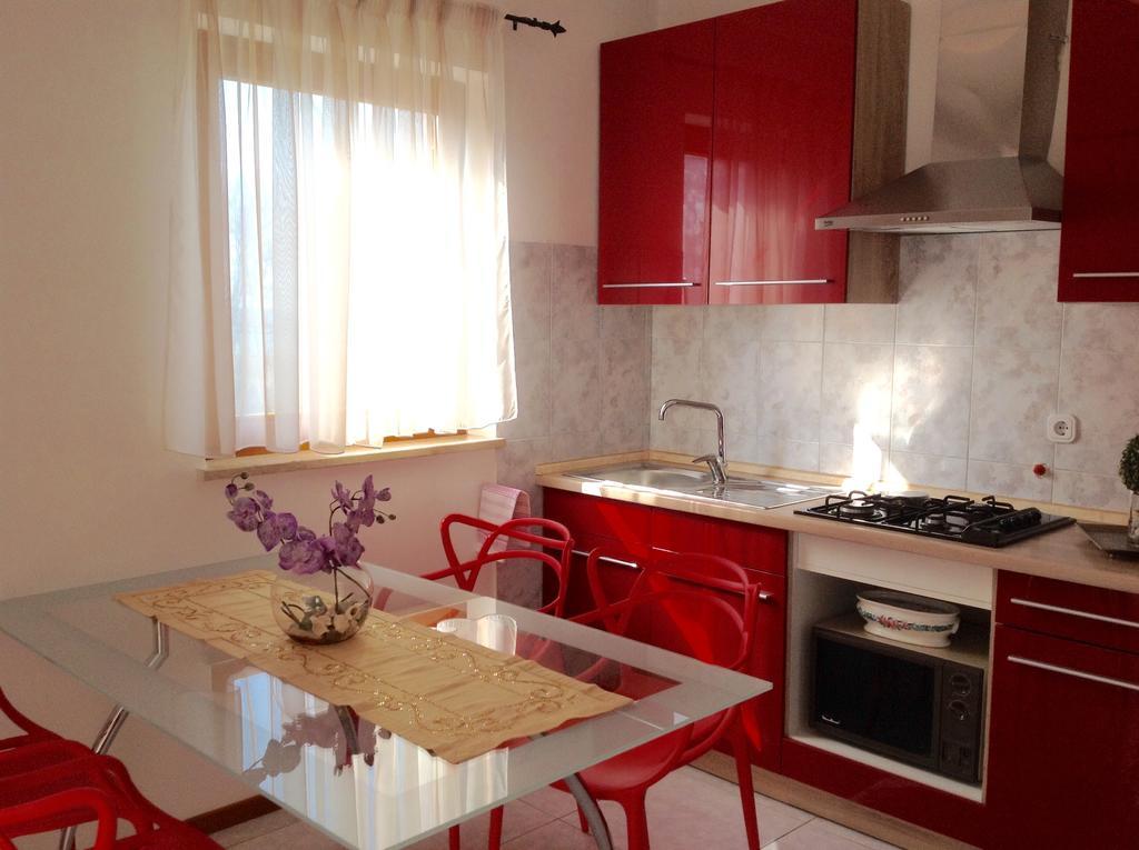 Apartments Krizine อูมัค ภายนอก รูปภาพ